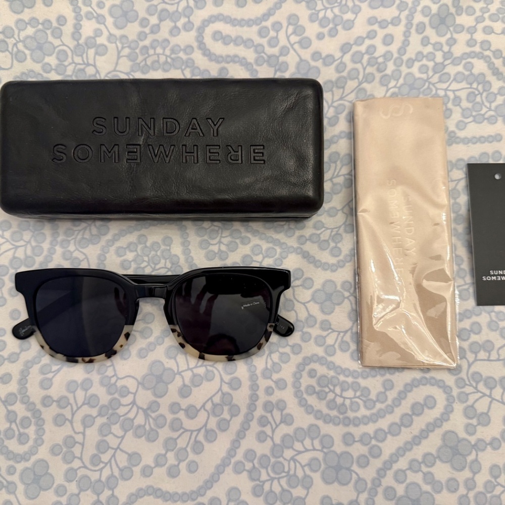 Brand New Sunday Somewhere Ubud Sunglasses With Box